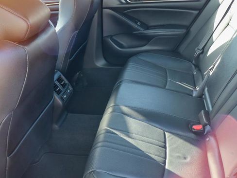 Used 2021 Honda Accord EX-L image 11