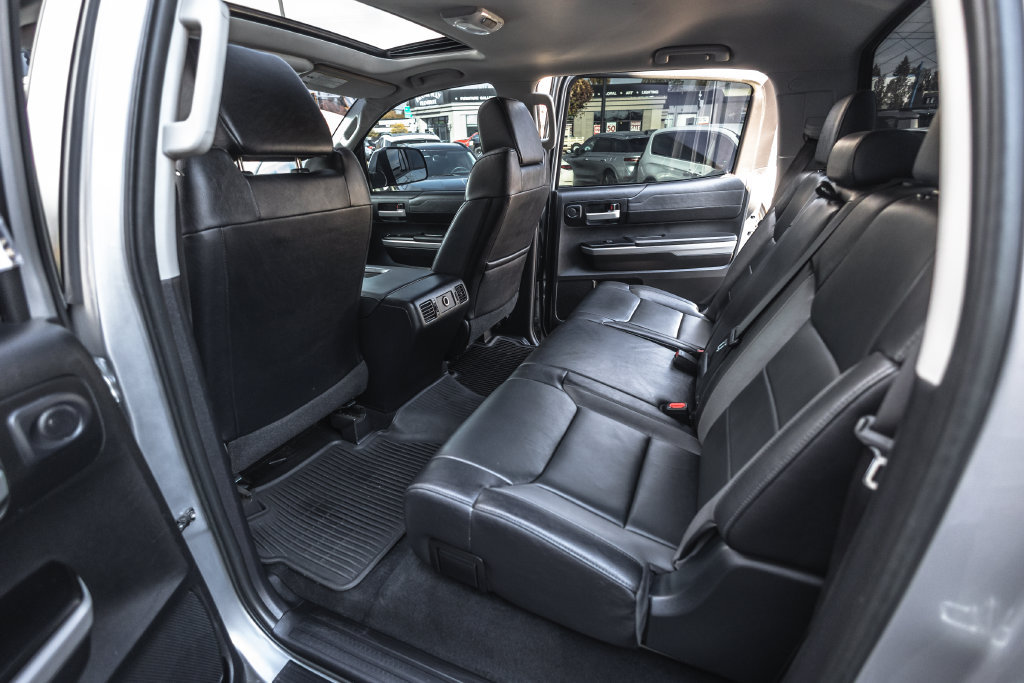 Used 2018 Toyota Tundra Limited w/ Limited Premium Package AWD/4WD image 30