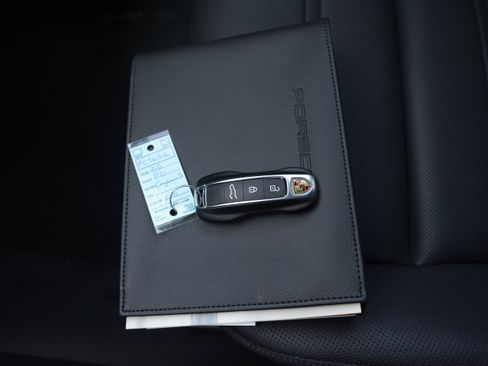 Used 2026 Porsche Cayenne S image 34