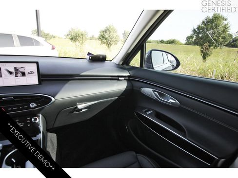 Used 2026 Genesis GV70 2.5T AWD/4WD image 13
