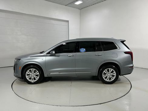 Used 2023 Cadillac XT6 Luxury image 22