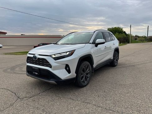 Used 2024 Toyota RAV4 Limited AWD/4WD image 11