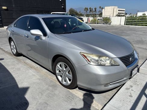 Used 2008 Lexus ES 350 w/ Premium Pkg FWD image 2