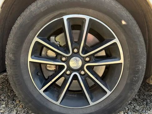 Used 2019 Dodge Grand Caravan GT image 19