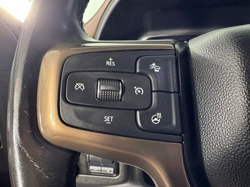 Used 2021 Chevrolet Suburban High Country w/ Premium Package AWD/4WD image 15