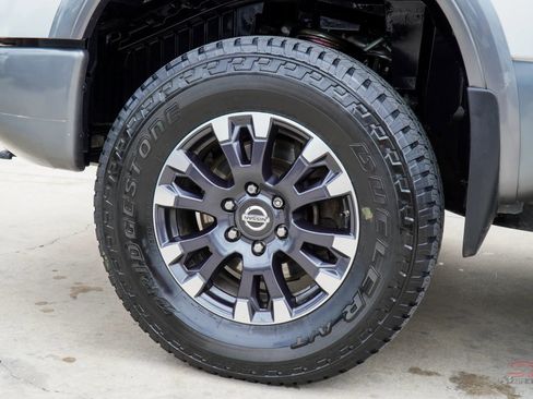Used 2017 Nissan Titan PRO-4X image 8