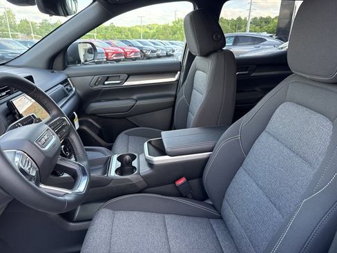 New 2026 GMC Terrain Elevation w/ Technology Package II AWD/4WD image 5