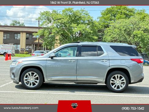 Used 2019 Chevrolet Traverse High Country AWD/4WD image 9