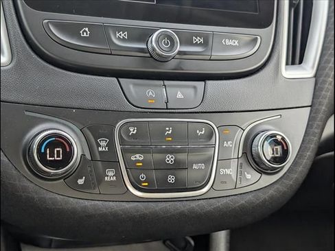 Used 2024 Chevrolet Malibu LT FWD image 15