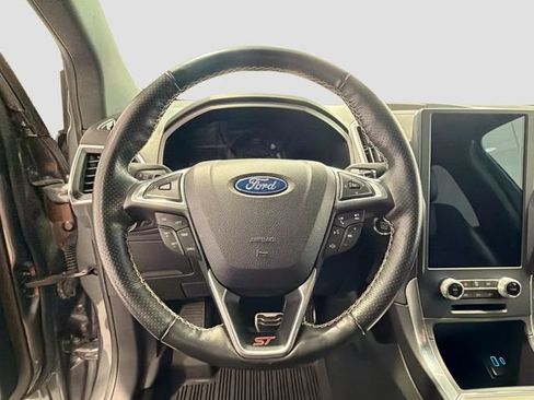 Used 2022 Ford Edge ST AWD/4WD image 9