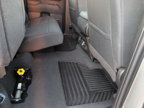 New 2025 GMC Sierra 1500 SLE image 18