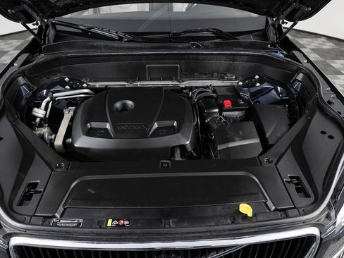 Used 2016 Volvo XC90 T6 Momentum image 43