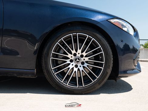 Used 2022 Mercedes-Benz C 300 4MATIC Sedan w/ Exclusive Trim Package image 9