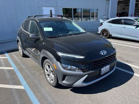 Used 2022 Hyundai Kona SEL FWD image 2
