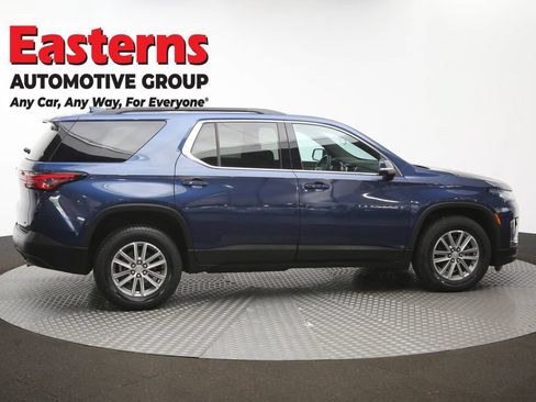 Used 2023 Chevrolet Traverse LT AWD/4WD image 44