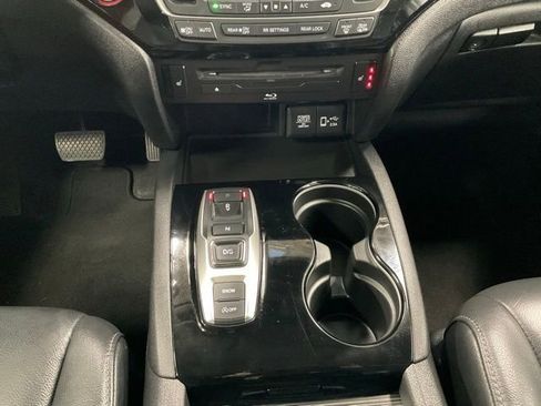 Certified 2019 Honda Pilot Touring image 33
