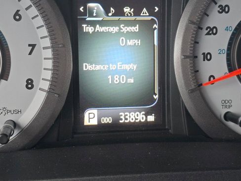 Used 2020 Toyota Sienna SE image 31