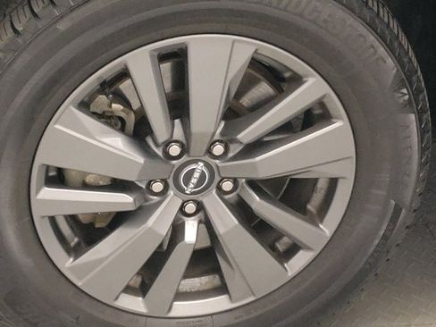 Used 2022 Nissan Pathfinder SV FWD image 31