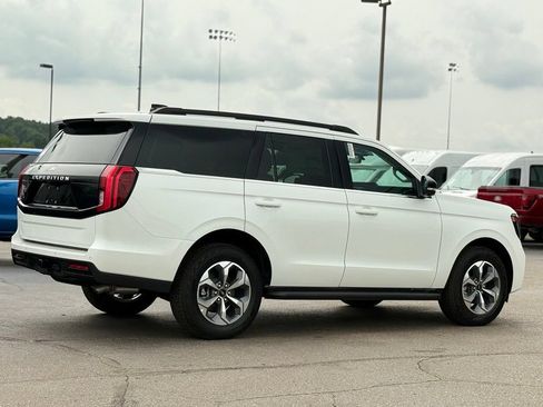 New 2027 Ford Expedition Active AWD/4WD image 39