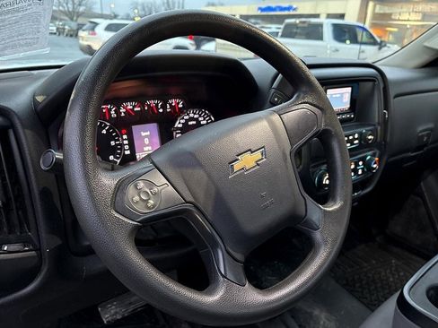 Used 2015 Chevrolet Silverado 1500 W/T w/ Trailering Package image 4