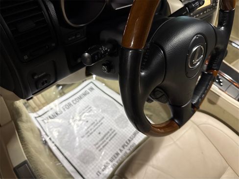 Used 2008 Lexus SC 430 Convertible image 40