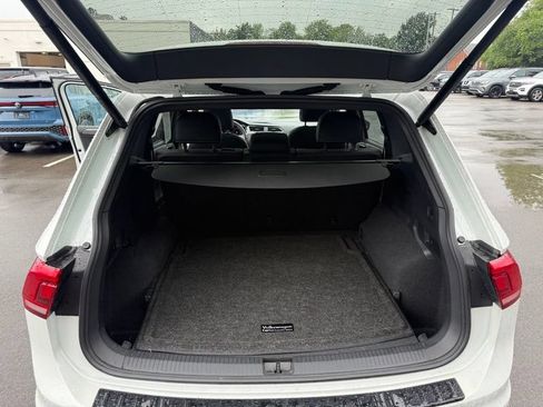 Used 2023 Volkswagen Tiguan SEL R-Line AWD/4WD image 8
