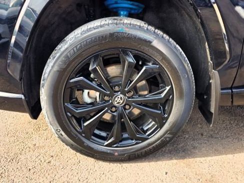 Used 2022 Toyota RAV4 SE w/ Convenience Package image 52