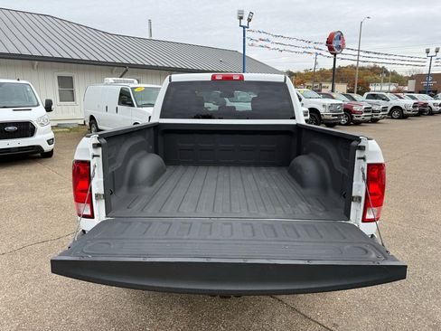 Used 2019 RAM 1500 Tradesman w/ Chrome Appearance Group image 7