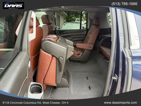 Used 2019 Chevrolet Suburban Premier w/ Premier Plus Edition AWD/4WD image 27