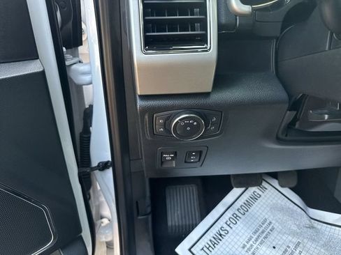 Used 2020 Ford F150 Lariat AWD/4WD image 12