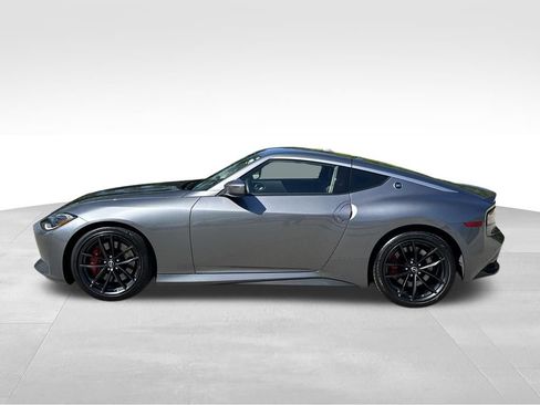 Used 2025 Nissan Z Performance w/ Floor Mat Package RWD image 8