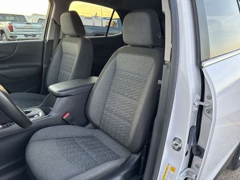 Certified 2024 Chevrolet Equinox LT image 11