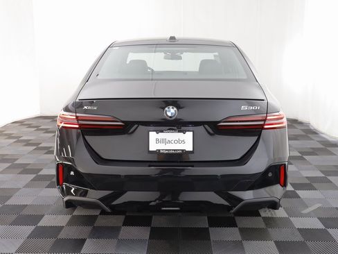 New 2026 BMW 530i xDrive w/ M Sport Package image 17