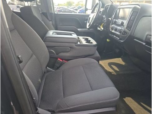 Used 2017 Chevrolet Silverado 1500 LT w/ Max Trailering Package AWD/4WD image 9