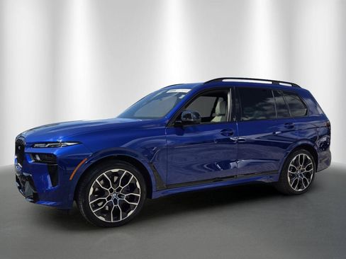 Used 2026 BMW X7 M60i AWD/4WD image 3