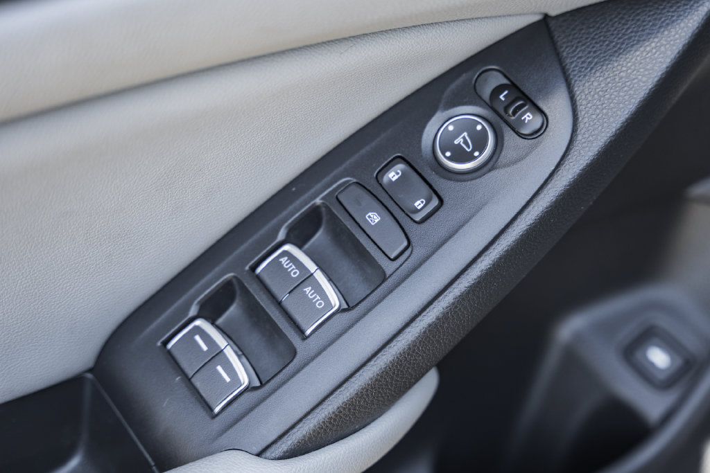 Used 2019 Honda Accord EX-L image 33