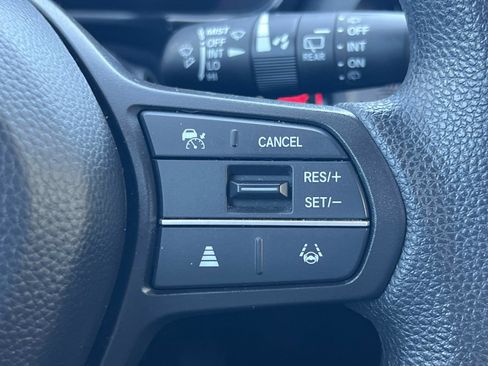 Used 2025 Honda CR-V EX image 10