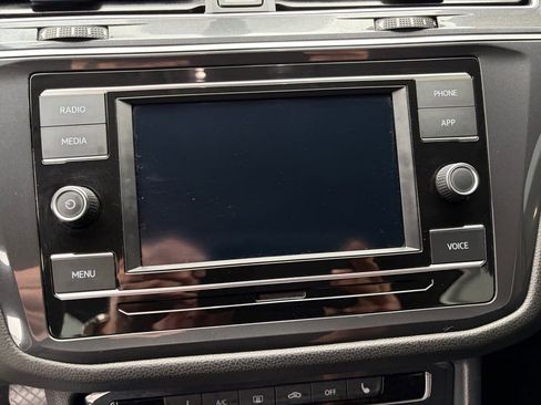 Certified 2023 Volkswagen Tiguan S FWD image 16