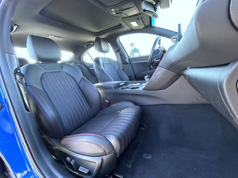 Certified 2025 Genesis G70 3.3T Advanced image 15