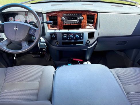 Used 2006 Dodge Ram 2500 Truck SLT AWD/4WD image 6