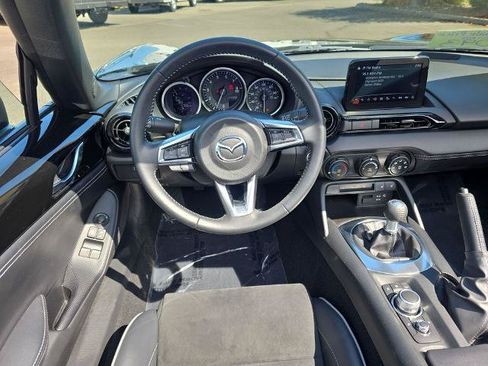 Used 2023 MAZDA MX-5 Miata Club w/ Brembo/BBS Recaro Package RWD image 8