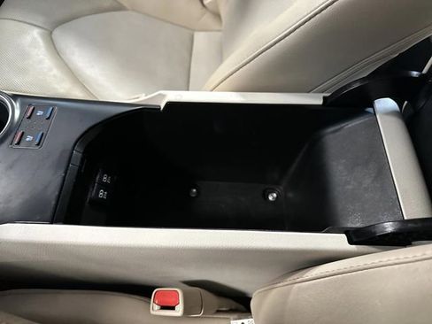 Used 2020 Toyota Camry XLE w/ Driver Assist Package image 21