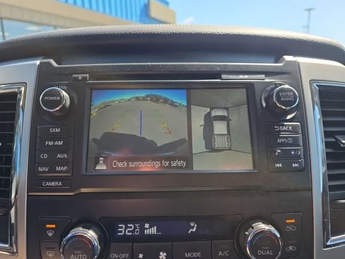 Used 2018 Nissan Titan PRO-4X AWD/4WD image 28