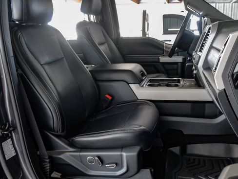 Used 2019 Ford F350 Lariat w/ Lariat Ultimate Package AWD/4WD image 31