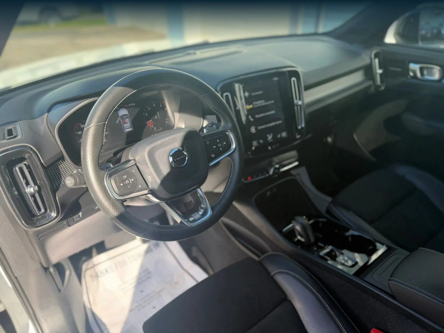 Used 2019 Volvo XC40 T5 R-Design AWD/4WD image 10