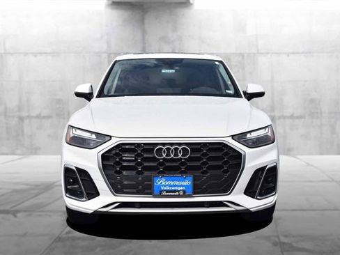 Used 2023 Audi Q5 2.0T Premium w/ Convenience Package AWD/4WD image 4