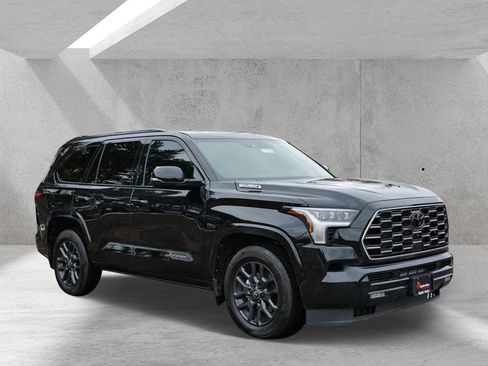 Used 2025 Toyota Sequoia Platinum AWD/4WD image 1
