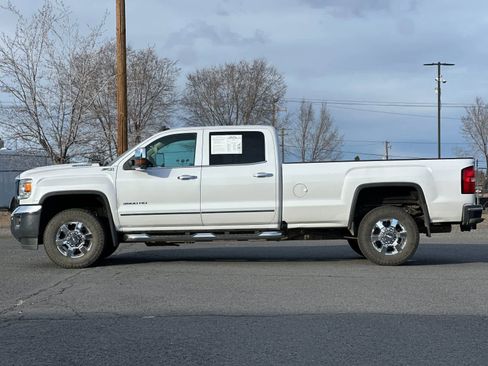 Used 2019 GMC Sierra 3500 SLT w/ Duramax Plus Package image 5