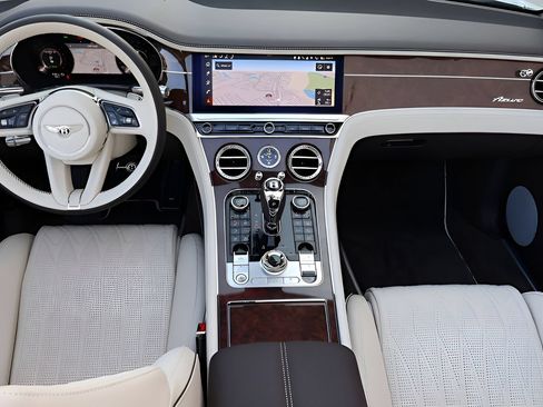New 2026 Bentley Continental GTC AWD/4WD image 4