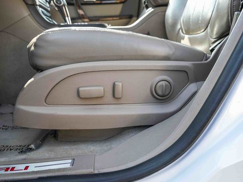 Used 2016 GMC Acadia Denali AWD/4WD image 22